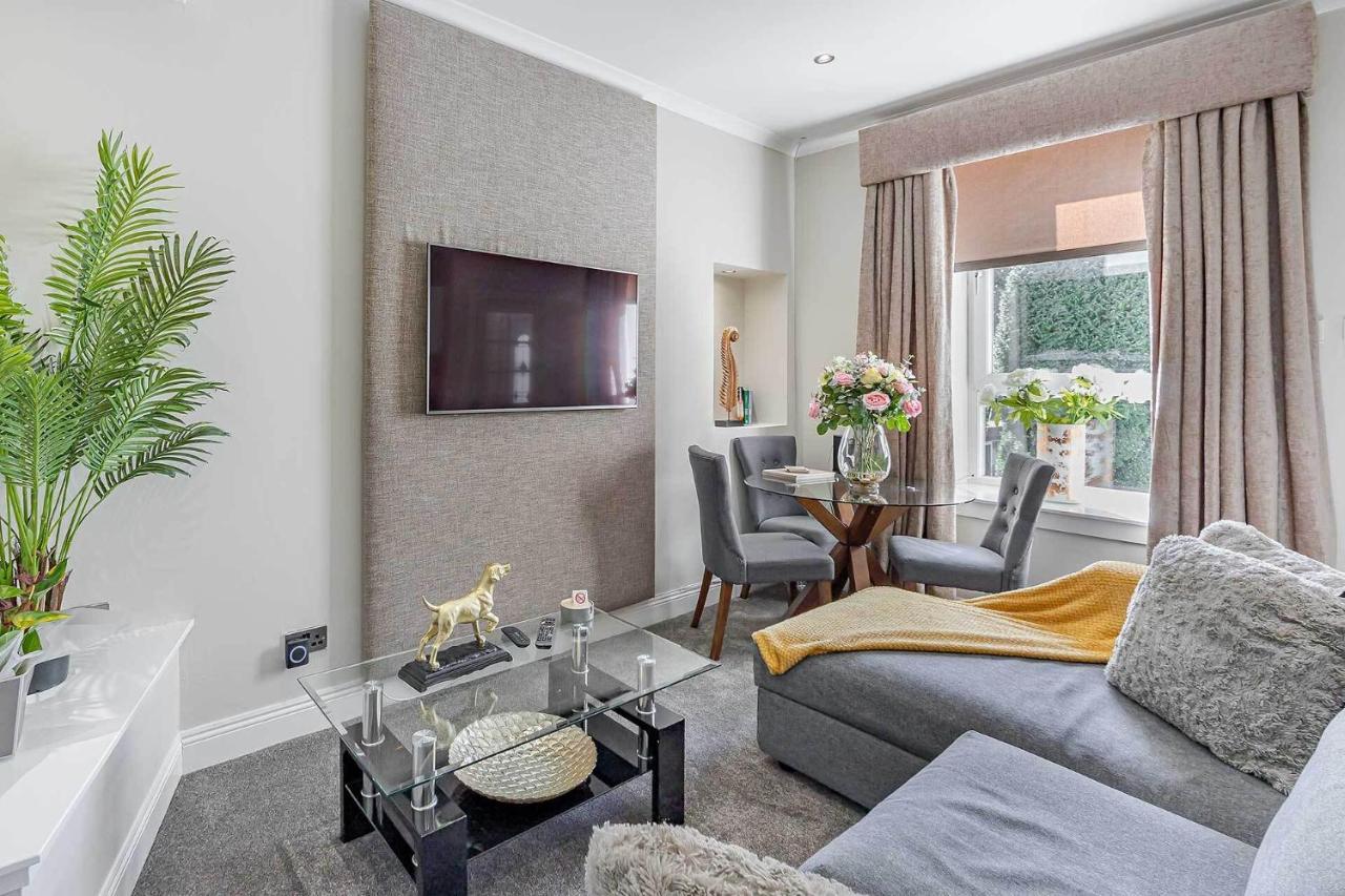 Carmel Apartments Falkirk Chambre photo