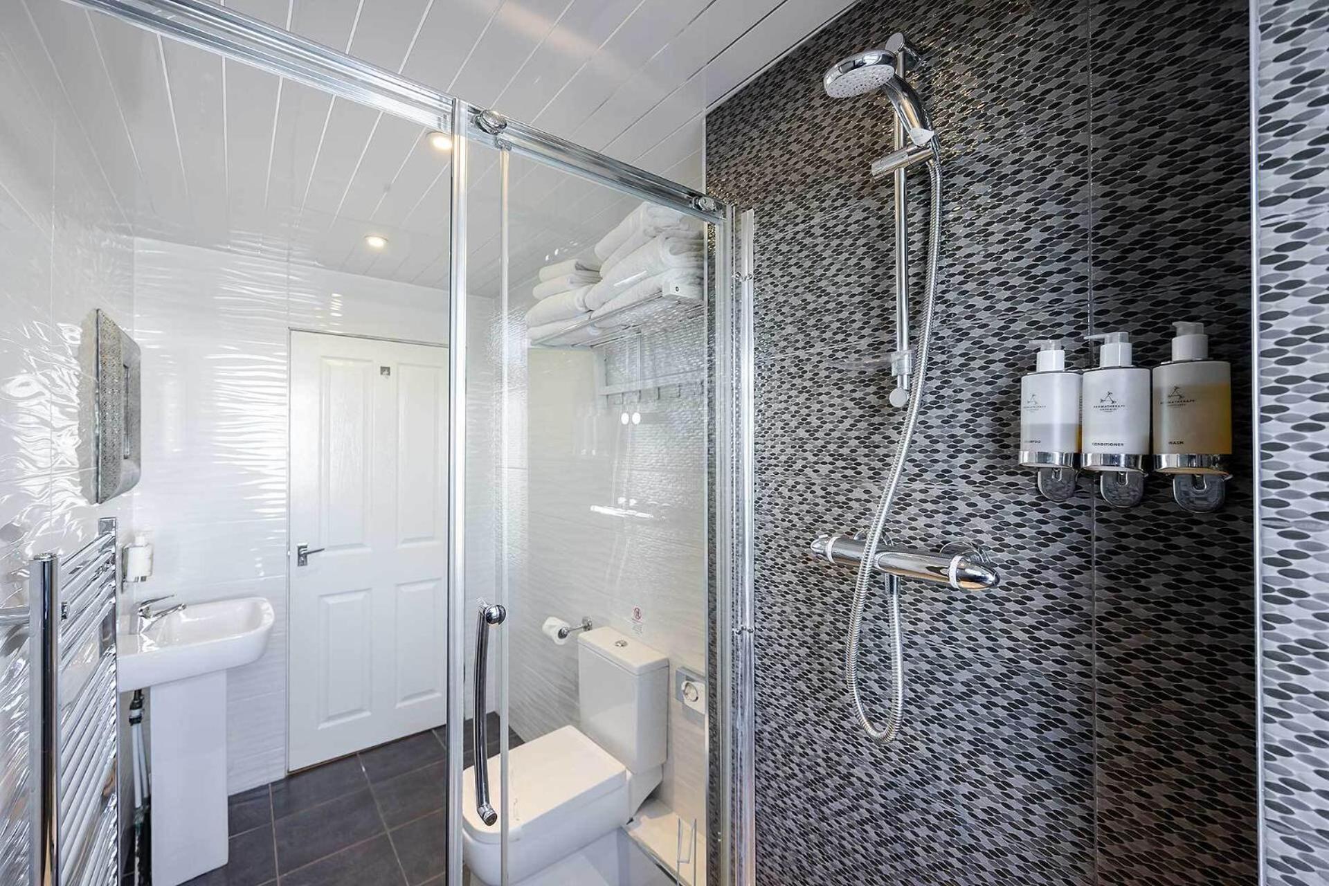 Carmel Apartments Falkirk Chambre photo